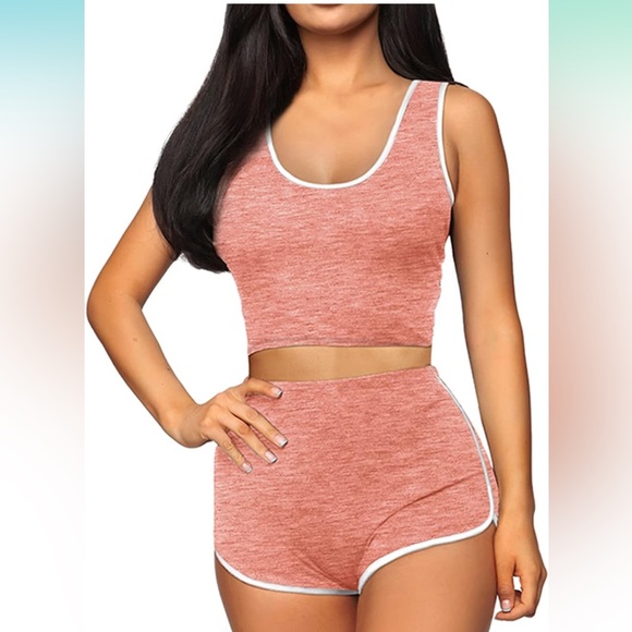 Like new pink and white short set - Picture 2 of 7